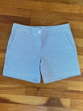 Ann Taylor Seersucker Shorts Size 2 Like New